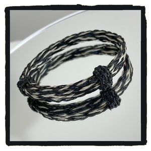 💕Beautiful Black and Cream Braided Straw bracelet adjustable💕